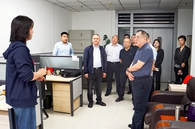 金輝一行赴西無(wú)二集團(tuán)、西安資本等六戶(hù)企業(yè)開(kāi)展調(diào)研