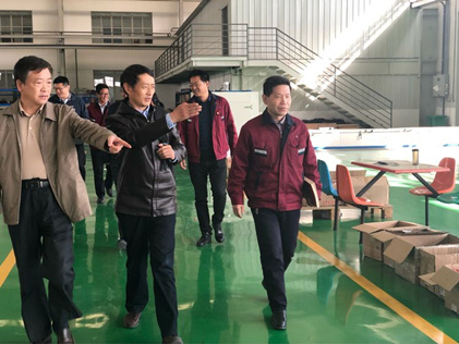 【標(biāo)準(zhǔn)集團】標(biāo)準(zhǔn)集團主要領(lǐng)導(dǎo)到所屬企業(yè)調(diào)研