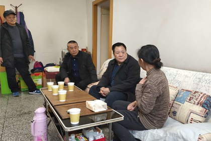 【“四進(jìn)萬家系列活動”】集團開展“進(jìn)萬家門、訪萬家情、解萬家難、暖萬家心”活動