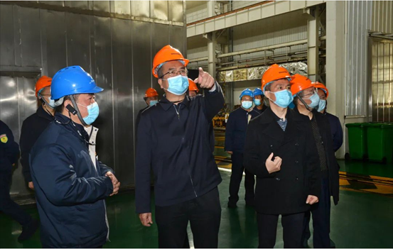 【陜鼓集團(tuán)】西安市委常委、市委統(tǒng)戰(zhàn)部部長楊廣亭深入陜鼓實(shí)地調(diào)研指導(dǎo)疫情防控及復(fù)工復(fù)產(chǎn)工作